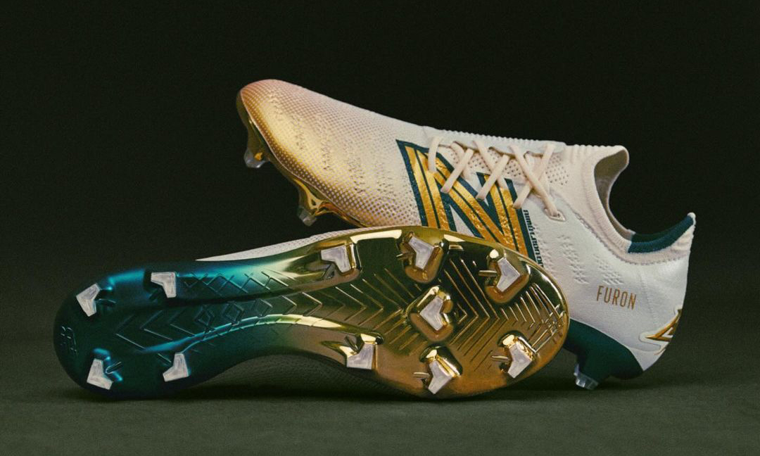 Aimé Leon Dore 携手 New Balance 诠释性能足球鞋款