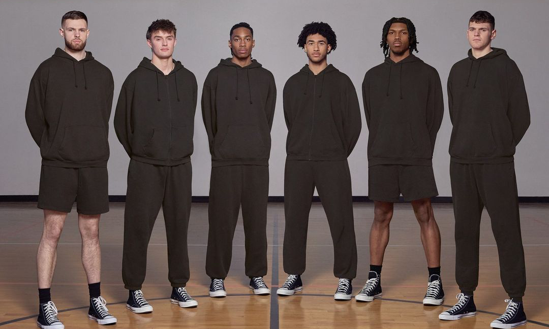 SKIMS 正式发布 March All-Star 最新男装系列广告